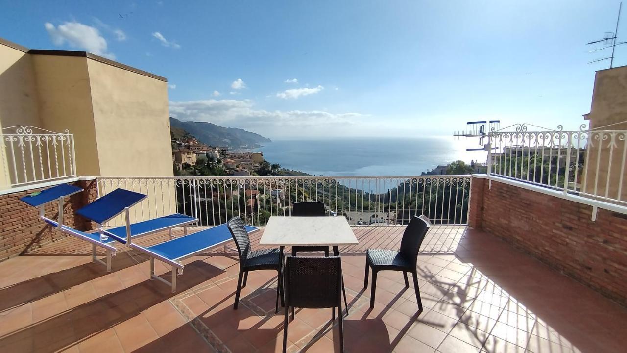 Casa Carmela Panoramic Center Apartment تاورمينا المظهر الخارجي الصورة
