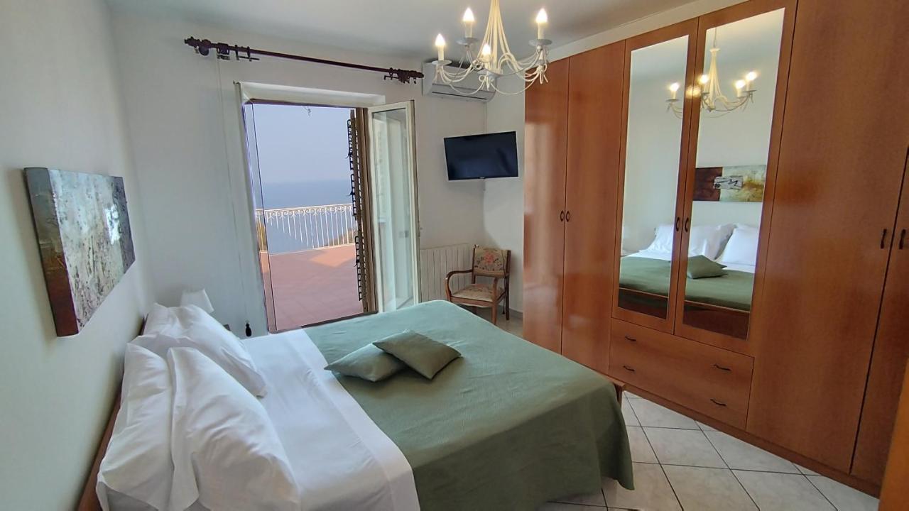Casa Carmela Panoramic Center Apartment تاورمينا المظهر الخارجي الصورة